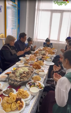 14 наурыз «Жас Дарын» мектеп-лицейінде Көрісу (Амал) мерекесі өткізілді.