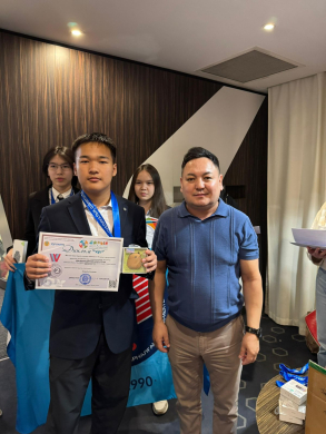 Жандельдинов Бексултан математика пәнінен республикалық олимпиадада үлкен жетістікке жетіп, II орын иеленді!