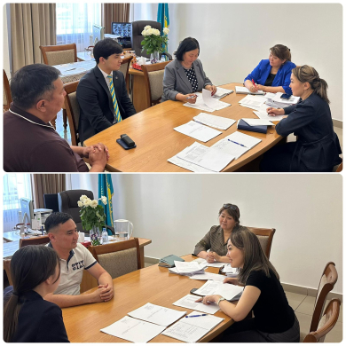 Кәсіптік бағдар беру бойынша мектеп басшысы Г.С.Жанғазы 10-сынып  оқушылары мен ата-аналарымен кездесу ұйымдастырылды.